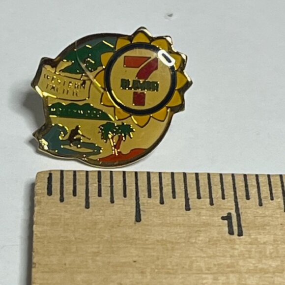 VTG 7 Eleven Western Pacific Hollywood Lapel Vest Hat Recognition Pin .75" RARE - Picture 11 of 13